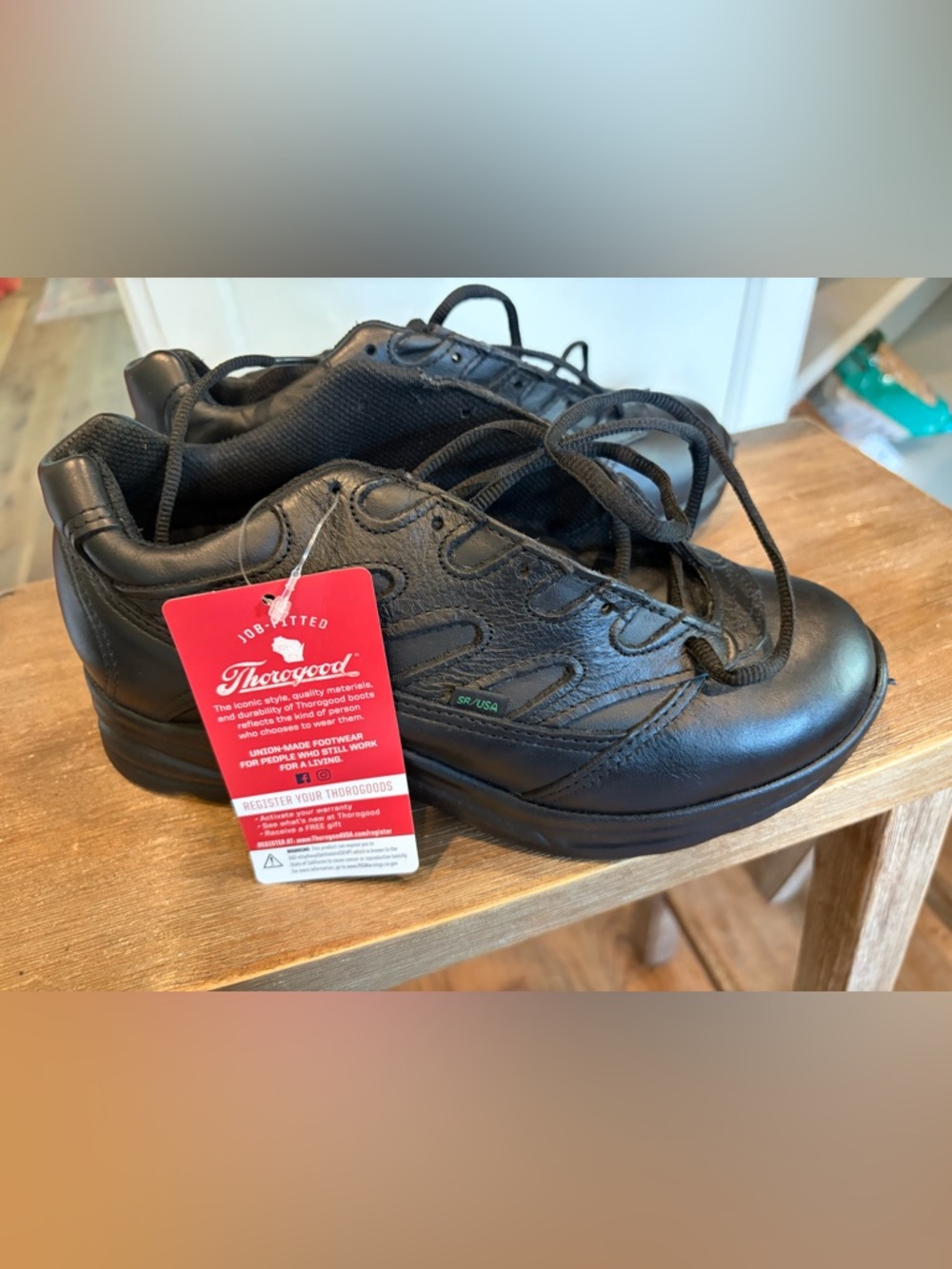 Women’s THOROGOOD Postal Shoes Size  8 W NWT